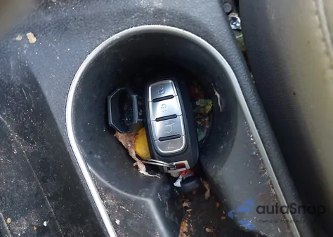 2017 Hyundai Elantra Se z USA, uszkodzony, nr VIN 5NPD84LF1HH014960